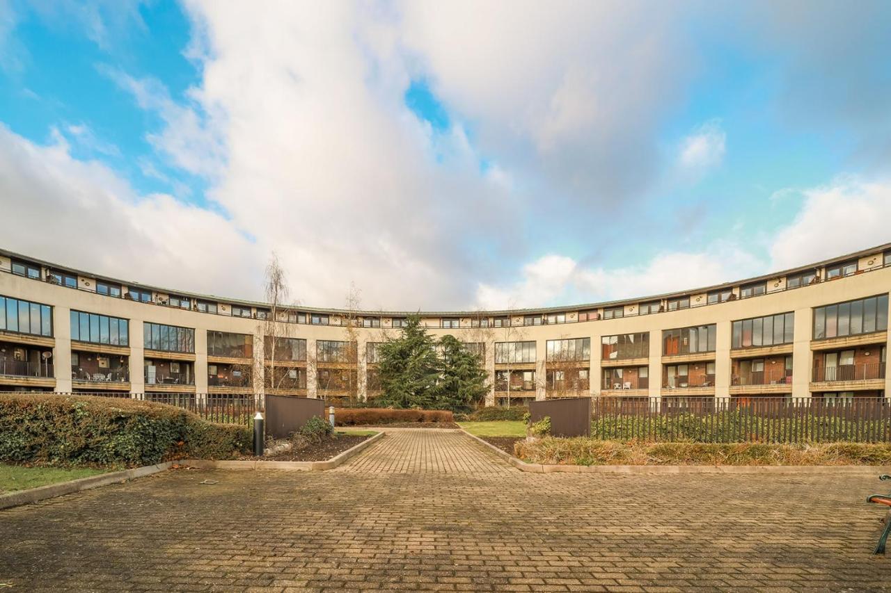 밀턴 케인즈 Huntley House 빌라 외부 사진